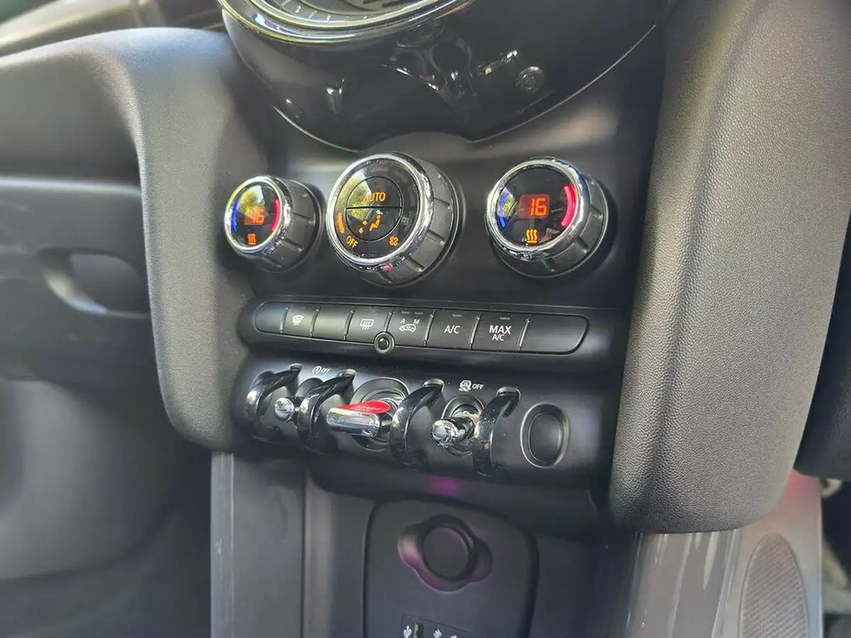 2014-mini-cooper-15td-one-d-98bhp-media-xlss-3d-big-7