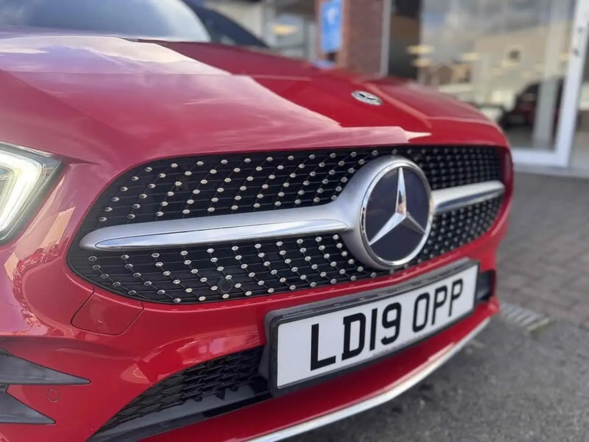 2019-mercedes-benz-a-class-13-a200-amg-line-executive-hatchback-5d-7g-dct-big-13