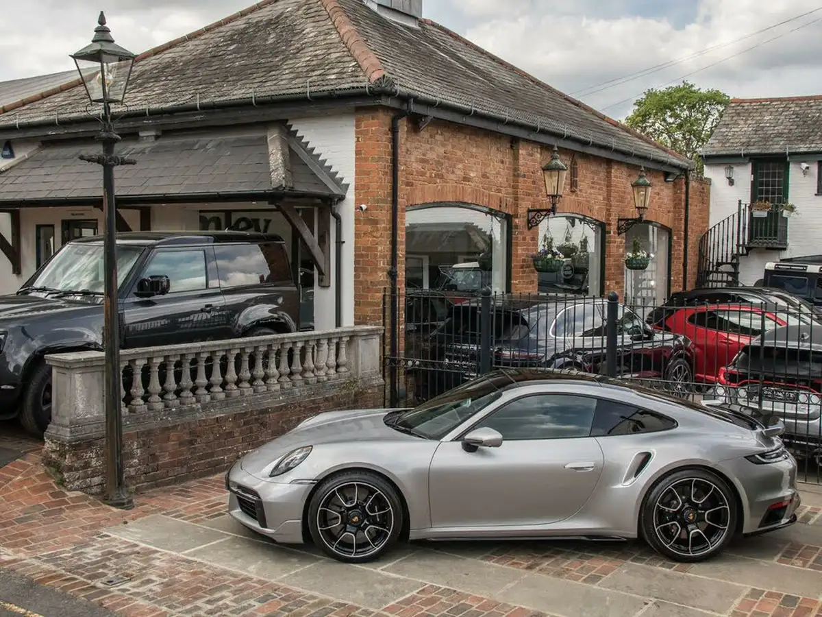 2021-porsche-911-38-turbo-s-coupe-big-8