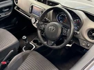 2017-toyota-yaris-15-vvt-i-icon-navi-small-2