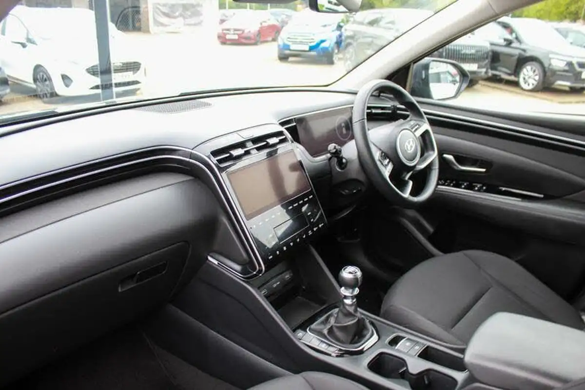 2022-hyundai-tucson-16-t-gdi-se-connect-150ps-big-16