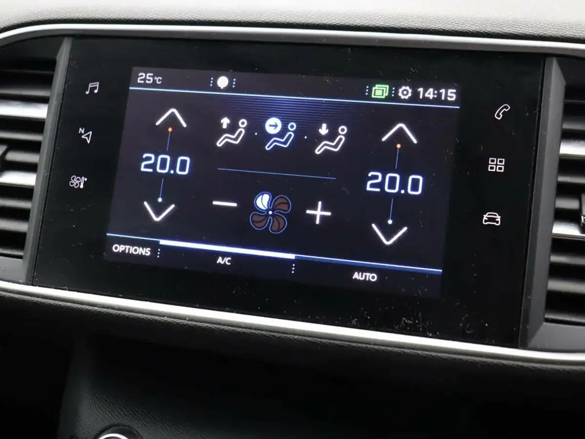 2020-peugeot-308-12-puretech-gt-eat8-big-17
