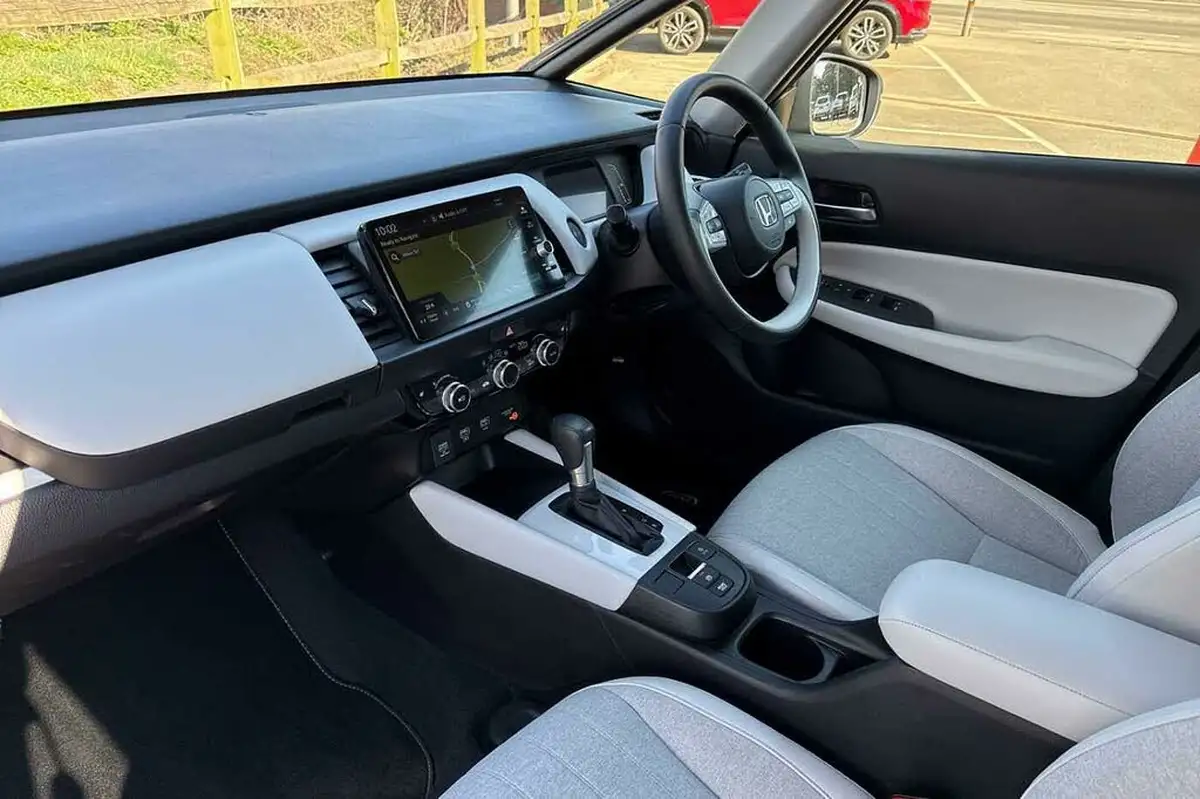 2023-honda-jazz-15-i-mmd-ex-107ps-big-1
