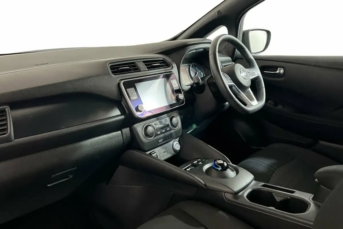 2022-nissan-leaf-e-acenta-big-8