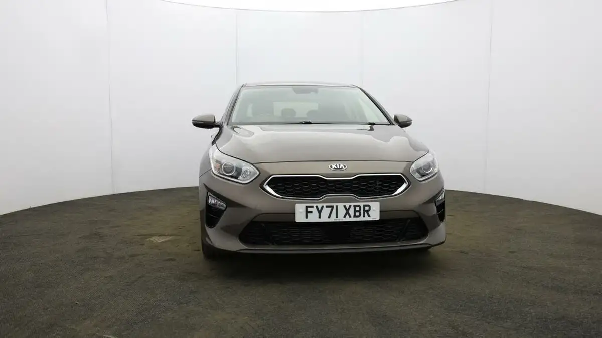2021-kia-ceed-15-t-gdi-3-hatchback-big-34