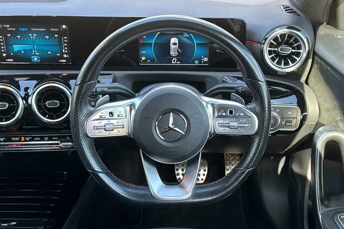 2018-mercedes-benz-a-class-15d-a180d-amg-line-116ps-ss-hatchback-5d-7g-dct-big-11