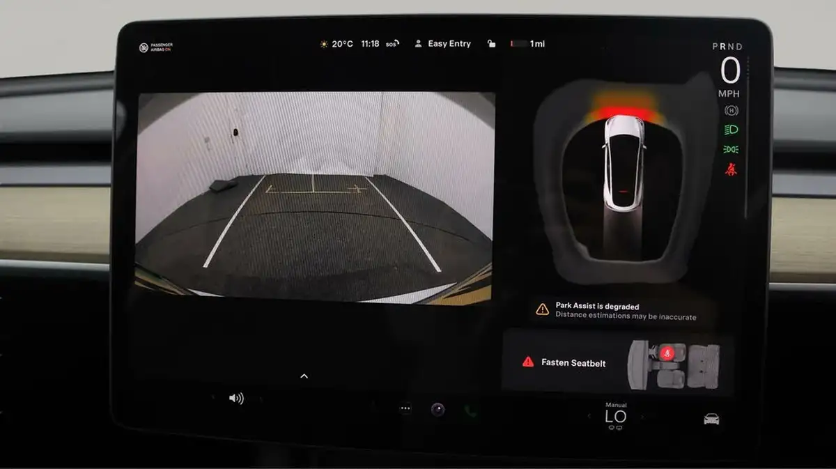 2022-tesla-model-y-e-long-range-big-22