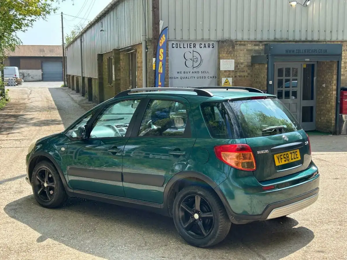 2009-suzuki-sx4-16-glx-big-13