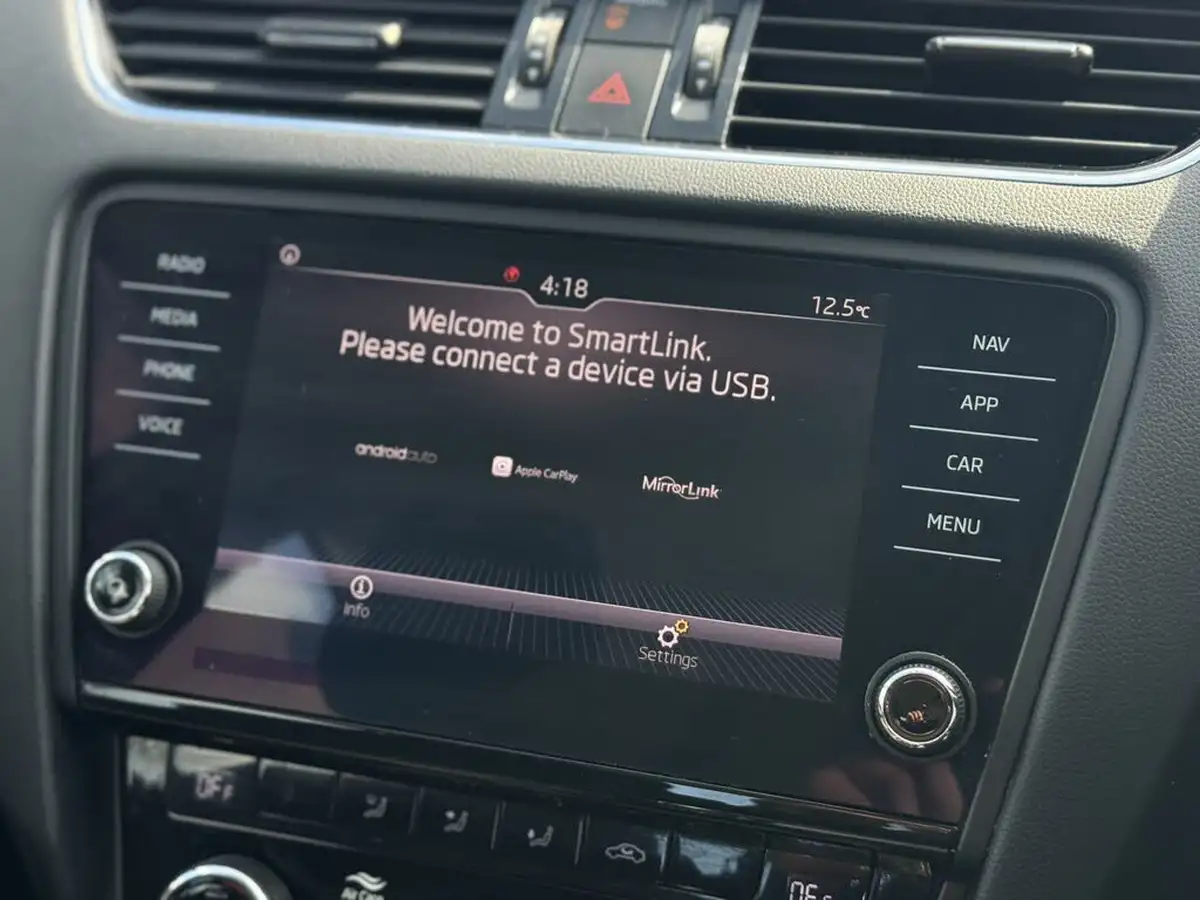 2019-skoda-octavia-10-tsi-se-technology-hatchback-big-37