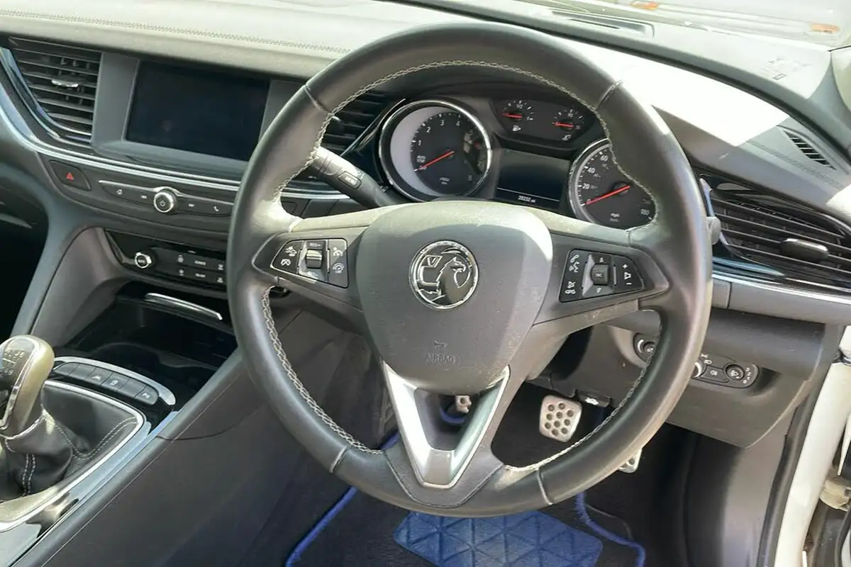 2019-vauxhall-insignia-grand-sport-15-turbo-sri-ss-big-12