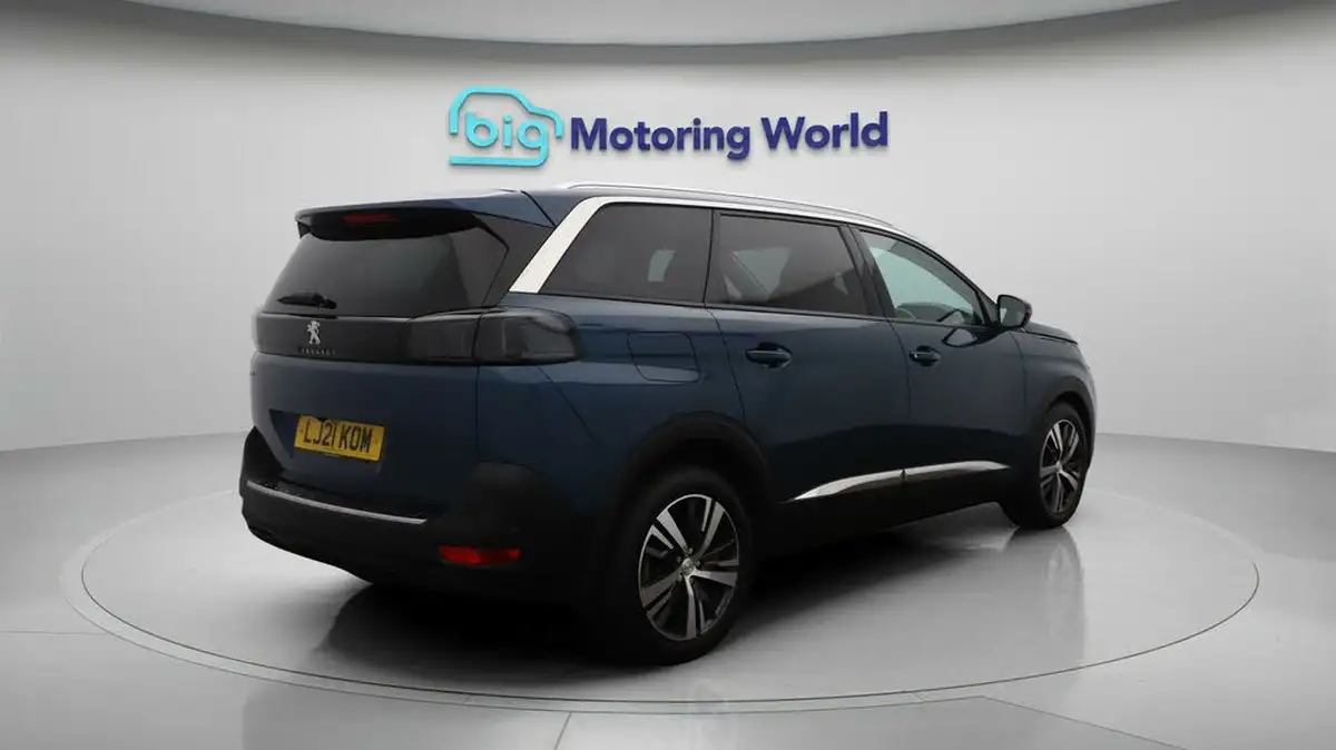 2021-peugeot-5008-suv-15-bluehdi-allure-premium-big-7