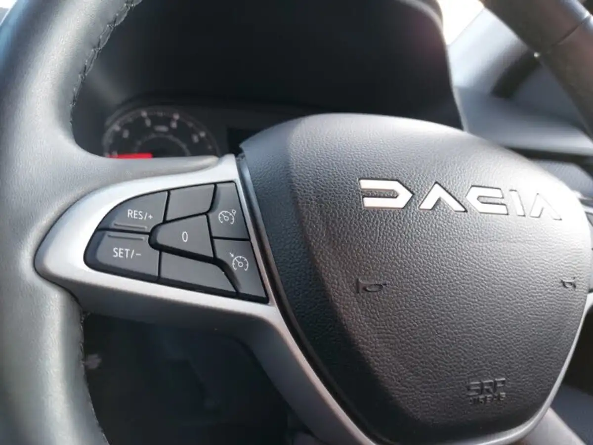 2023-dacia-sandero-stepway-10-tce-journey-90bhp-big-16