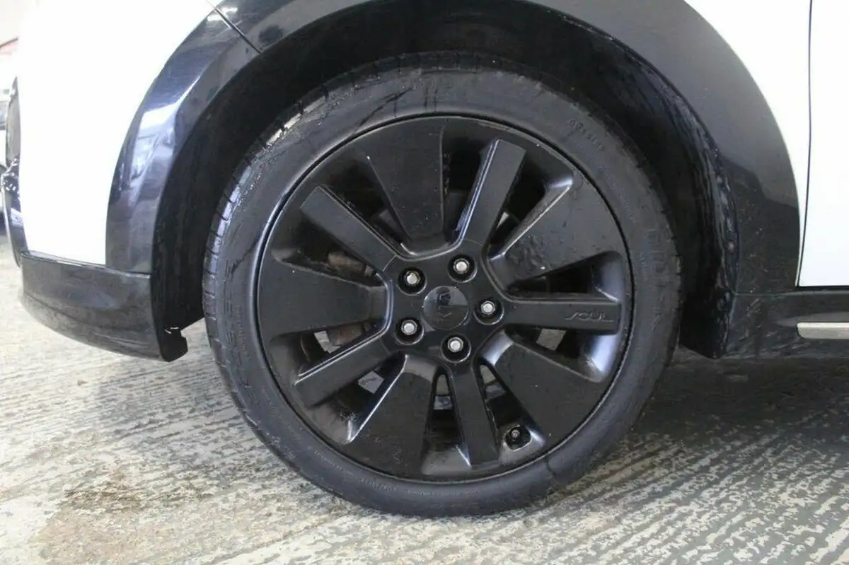 2014-kia-soul-16td-mixx-auto-big-42