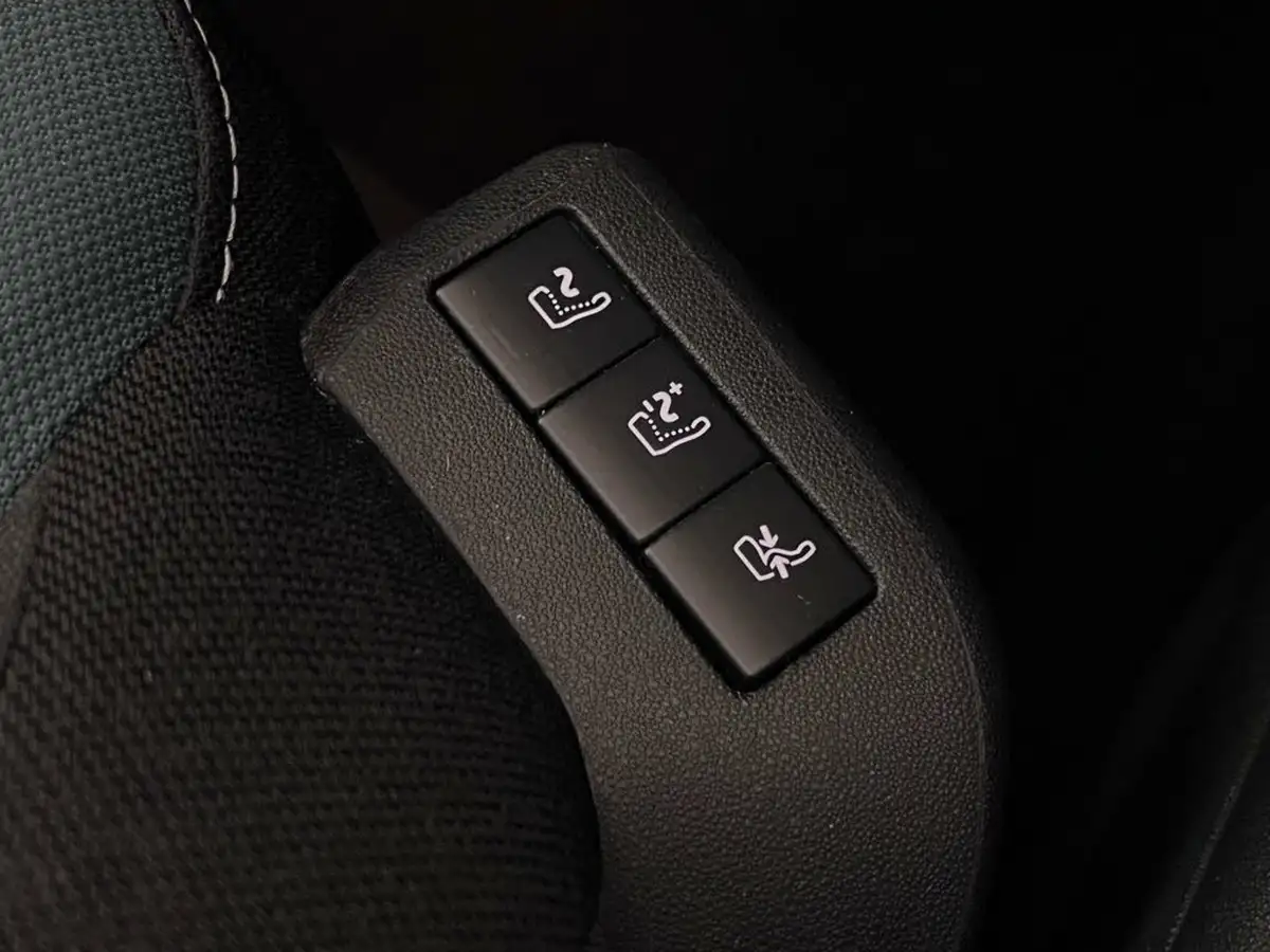 2019-citroen-grand-c4-spacetourer-15bluehdi-feel-big-22
