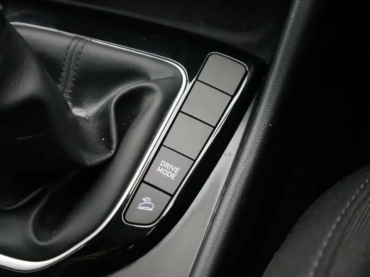 2022-hyundai-tucson-16-t-gdi-se-connect-150ps-big-19