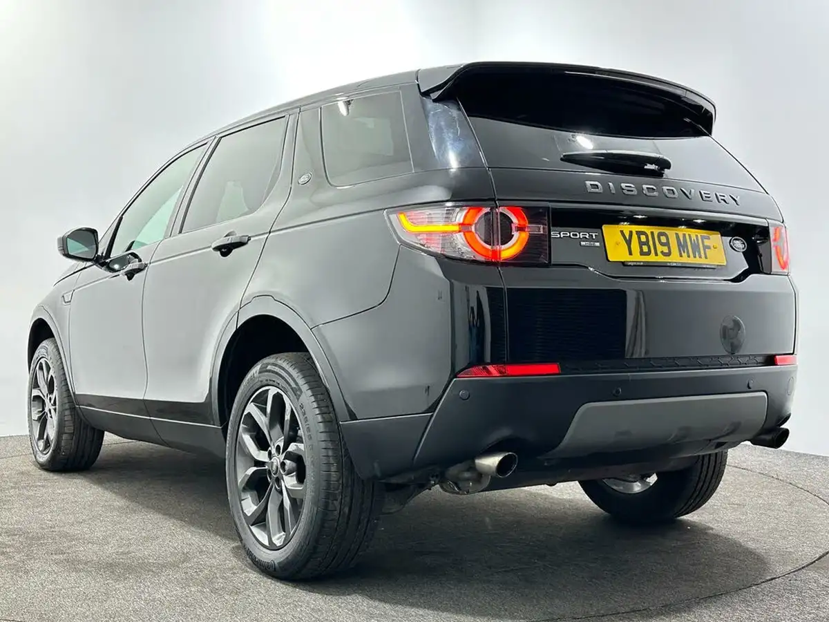 2019-land-rover-discovery-sport-20td4-landmark-big-46