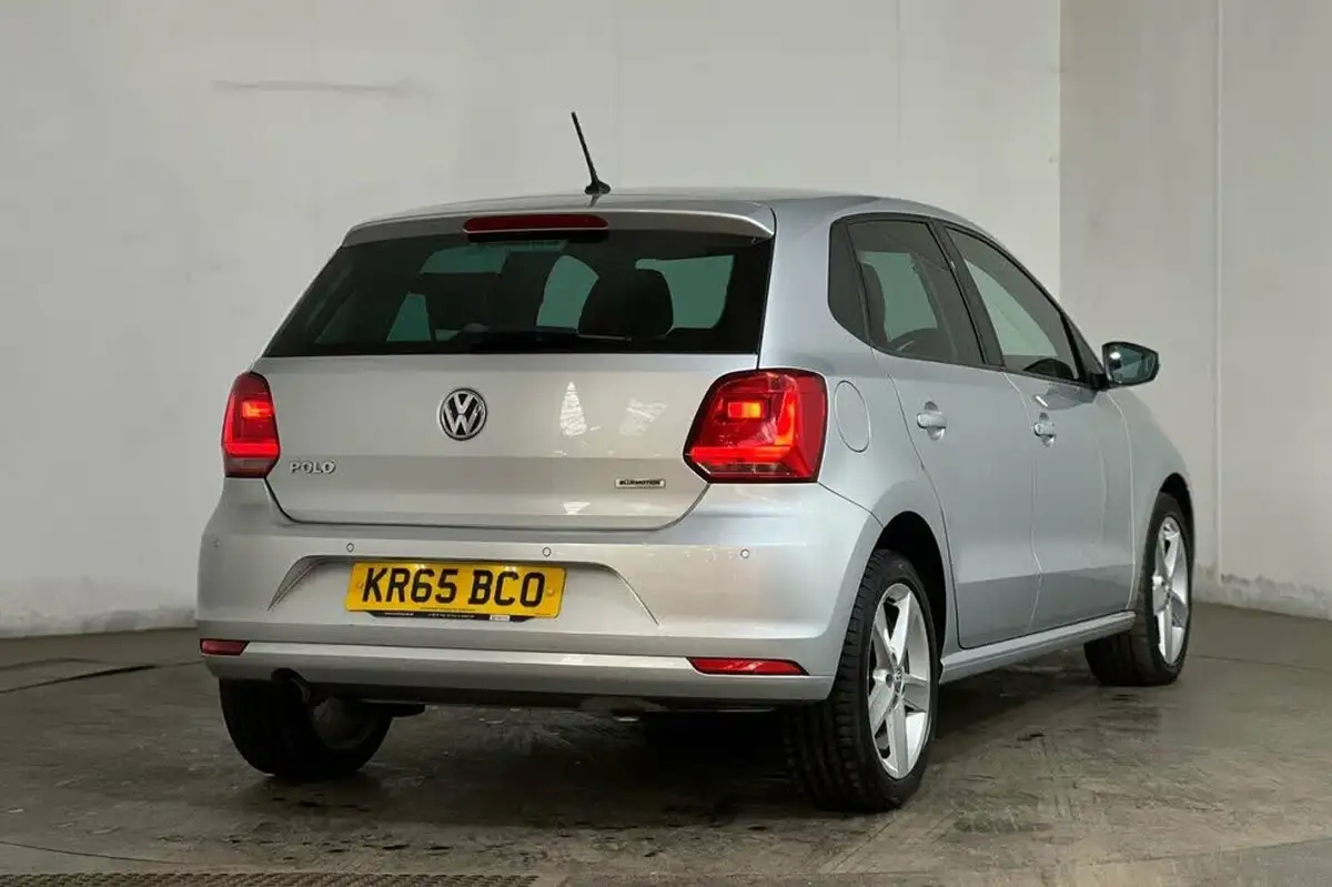 2015-volkswagen-polo-10-tsi-sel-5d-dsg-big-17