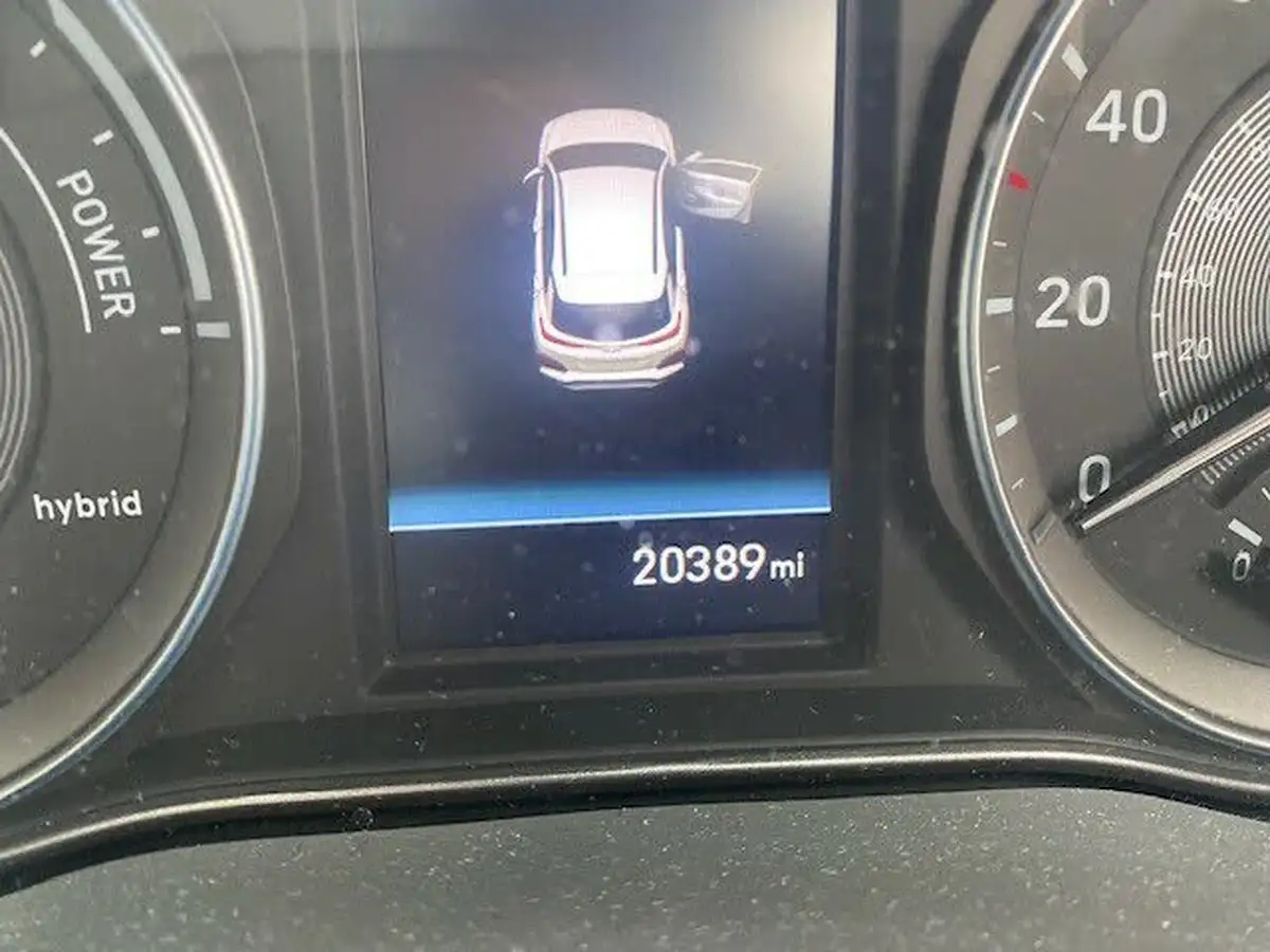 2020-hyundai-kona-16-gdi-premium-se-big-8