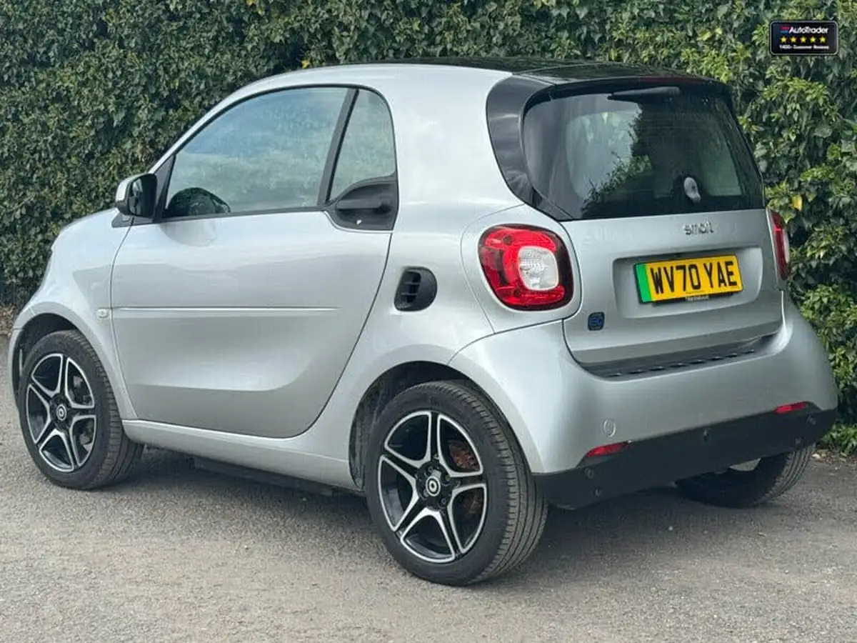2020-smart-fortwo-eq-pulse-premium-coupe-big-5