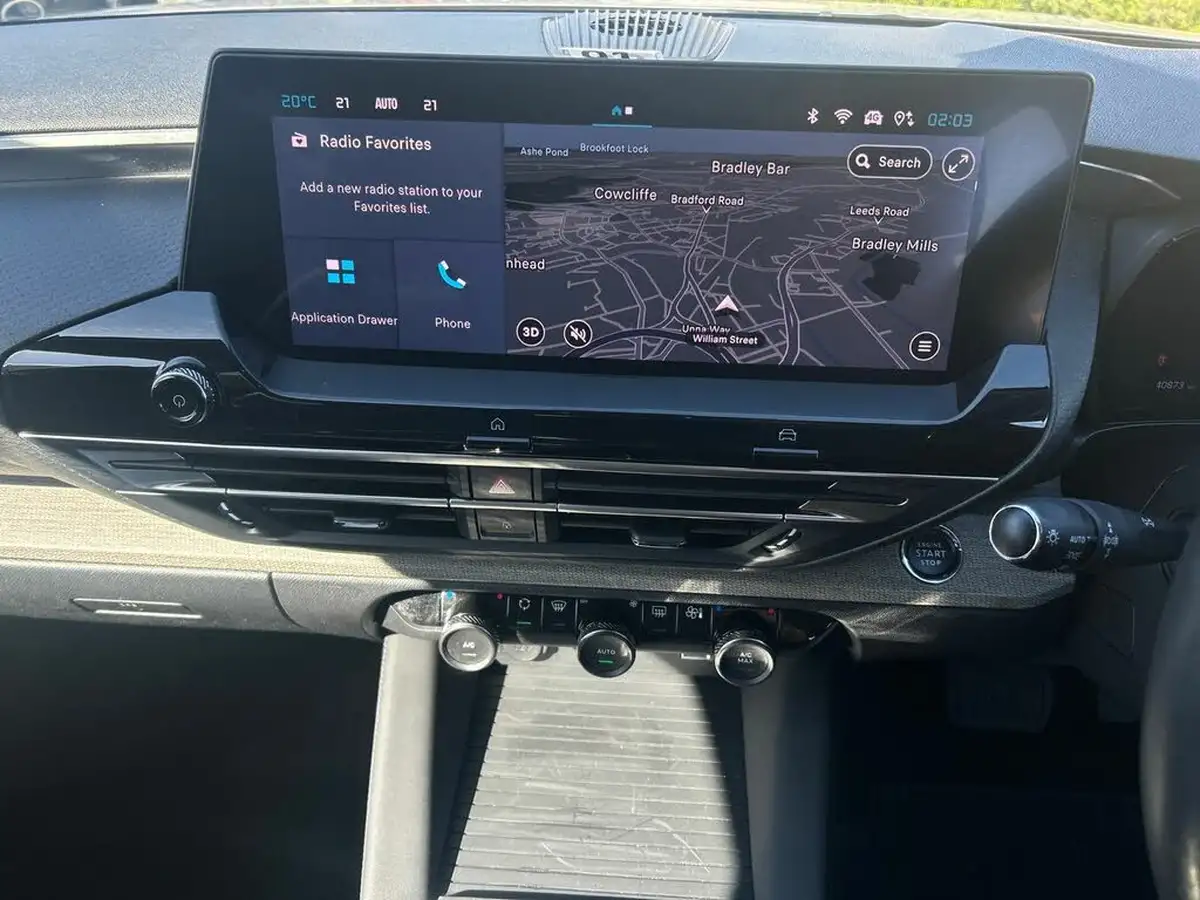 2023-citroen-c5-x-12-puretech-shine-big-16