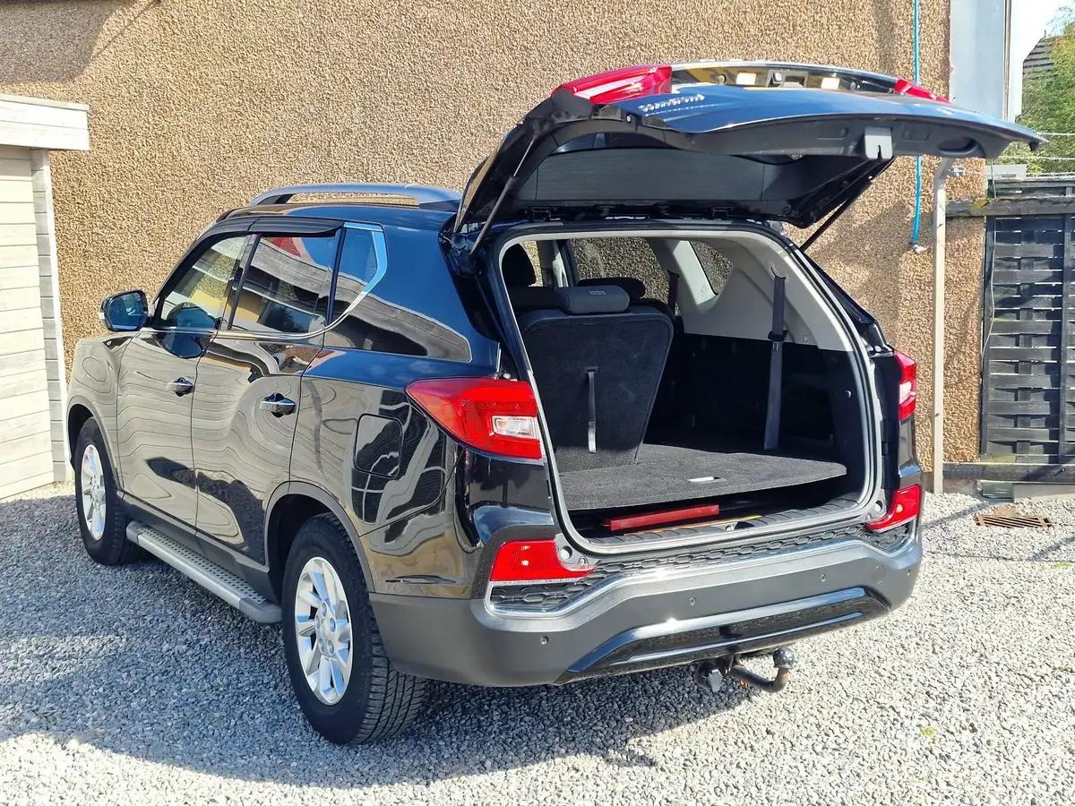 2019-kgm-ssangyong-rexton-22td-ex-t-tronic-big-4