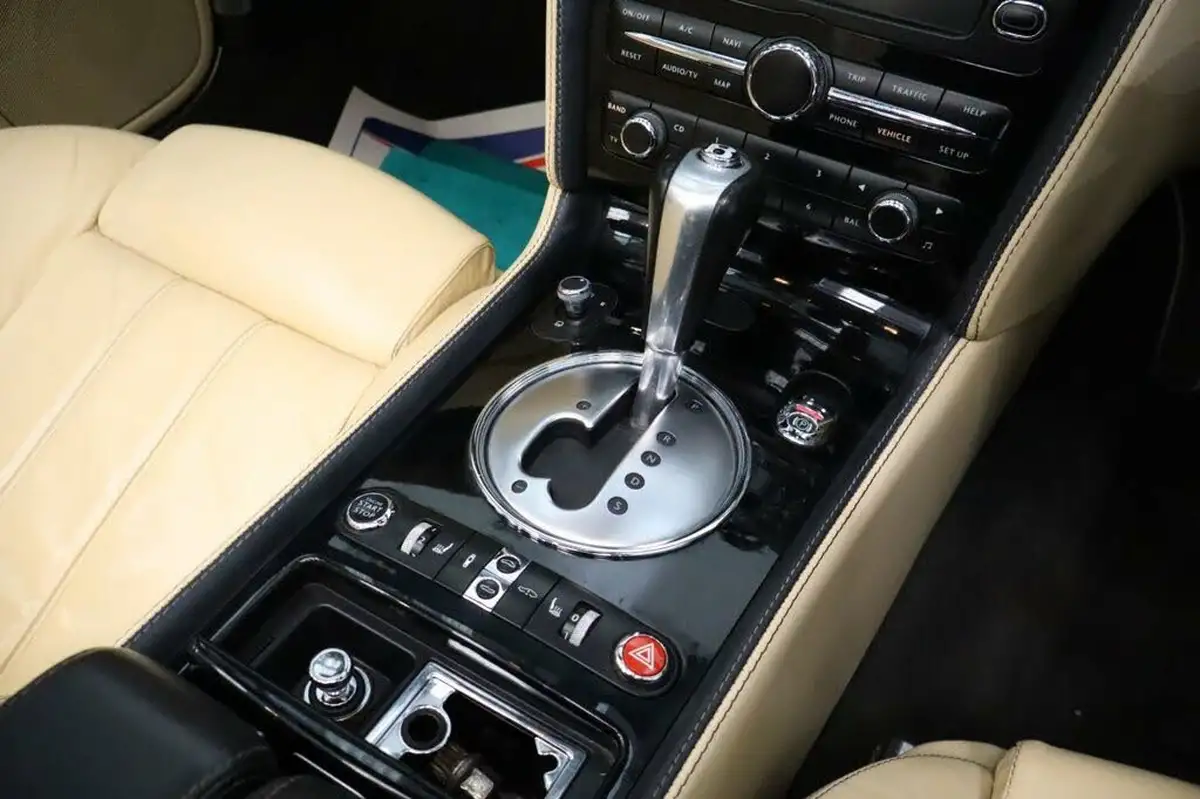 2007-bentley-continental-60-gtc-big-20