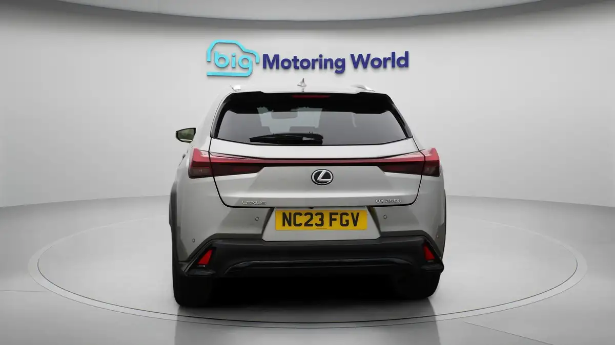 2023-lexus-ux-250h-20-f-sport-design-big-6