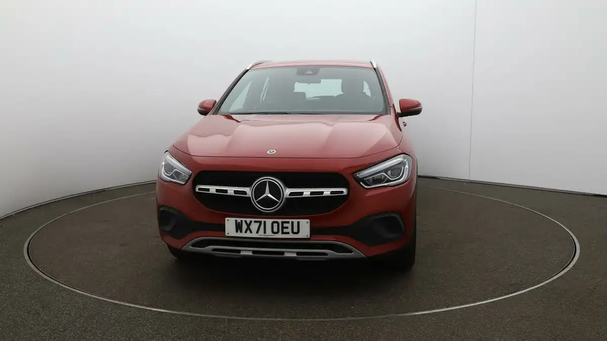 2022-mercedes-benz-gla-class-13-gla-200-sport-big-31