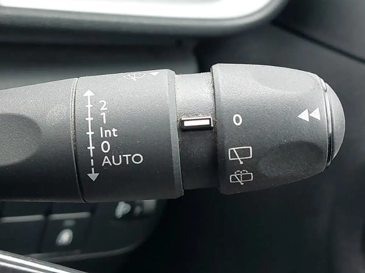 2021-citroen-c3-12-puretech-shine-plus-83ps-big-15
