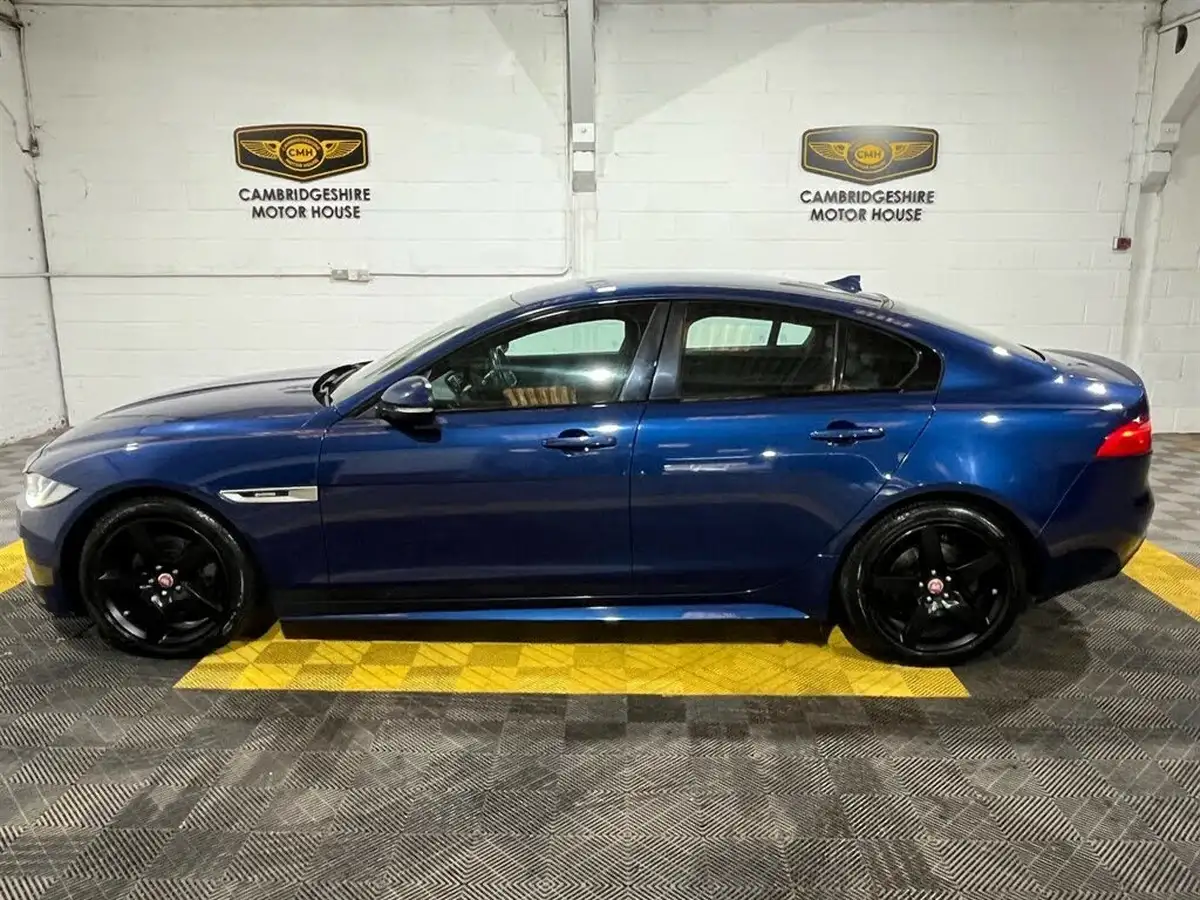 2016-jaguar-xe-20d-r-sport-180ps-auto-big-6