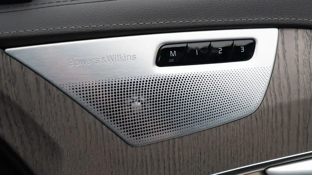 2023-volvo-xc90-20-t8-ultimate-dark-big-23