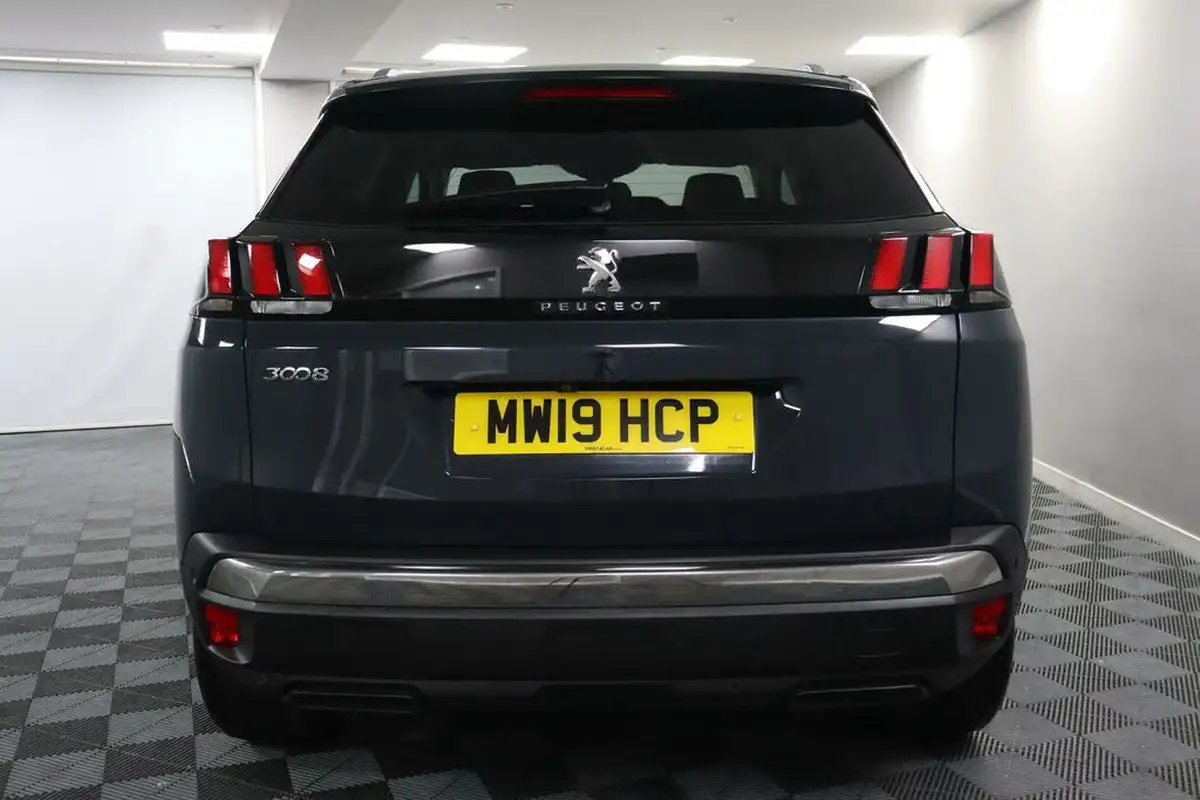 2019-peugeot-3008-suv-12-puretech-allure-big-6