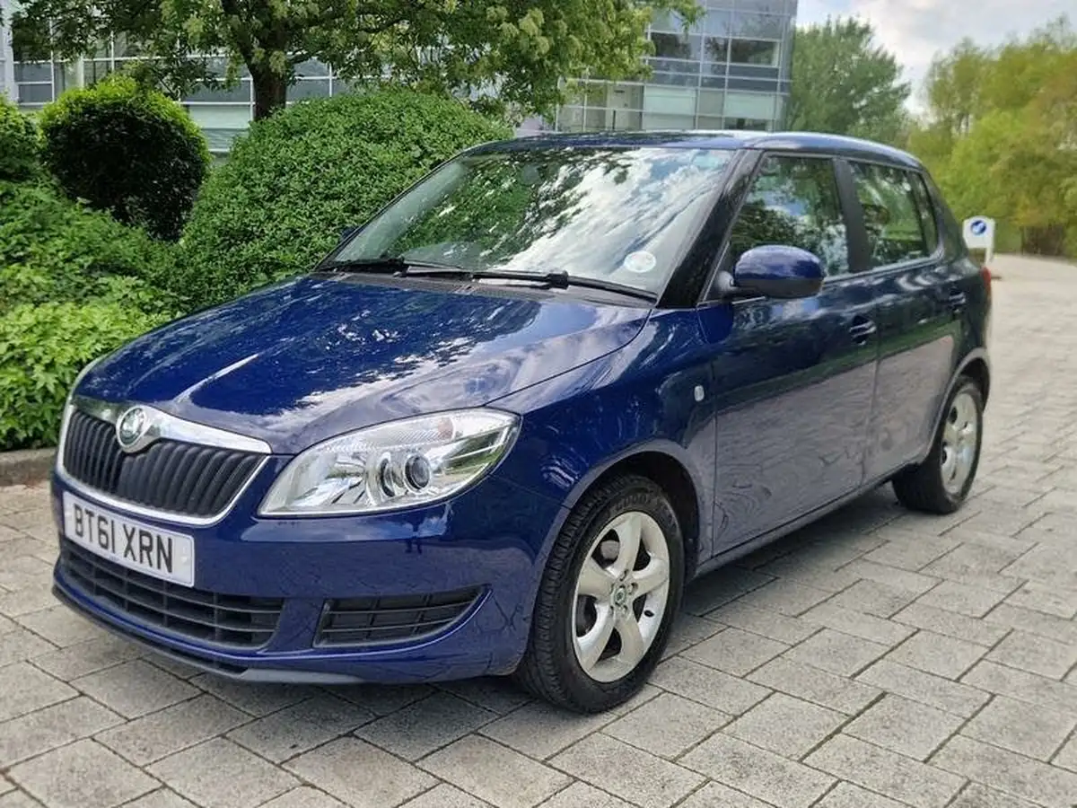 2012-skoda-fabia-14-se-mpi-85bhp-hatchback-big-1
