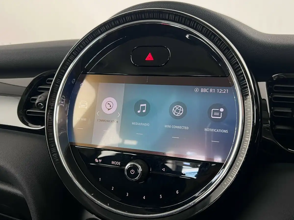 2022-mini-cooper-15-cooper-classic-hatchback-3d-big-23