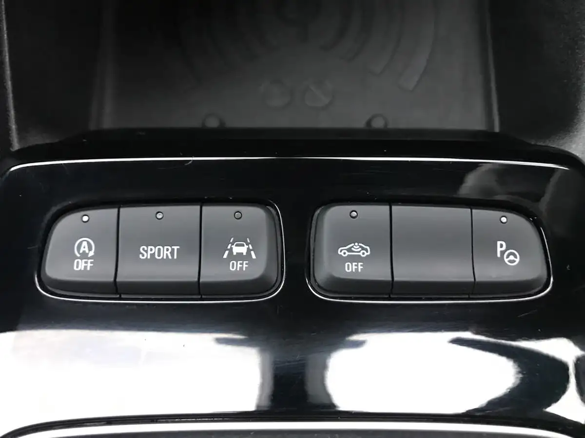 2024-vauxhall-mokka-12-ultimate-136ps-big-16