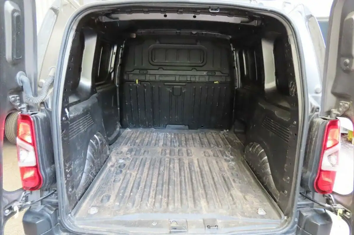 2021-citroen-berlingo-15bluehdi-1000-enterprise-100pseu6dt-e-ss-panel-big-9