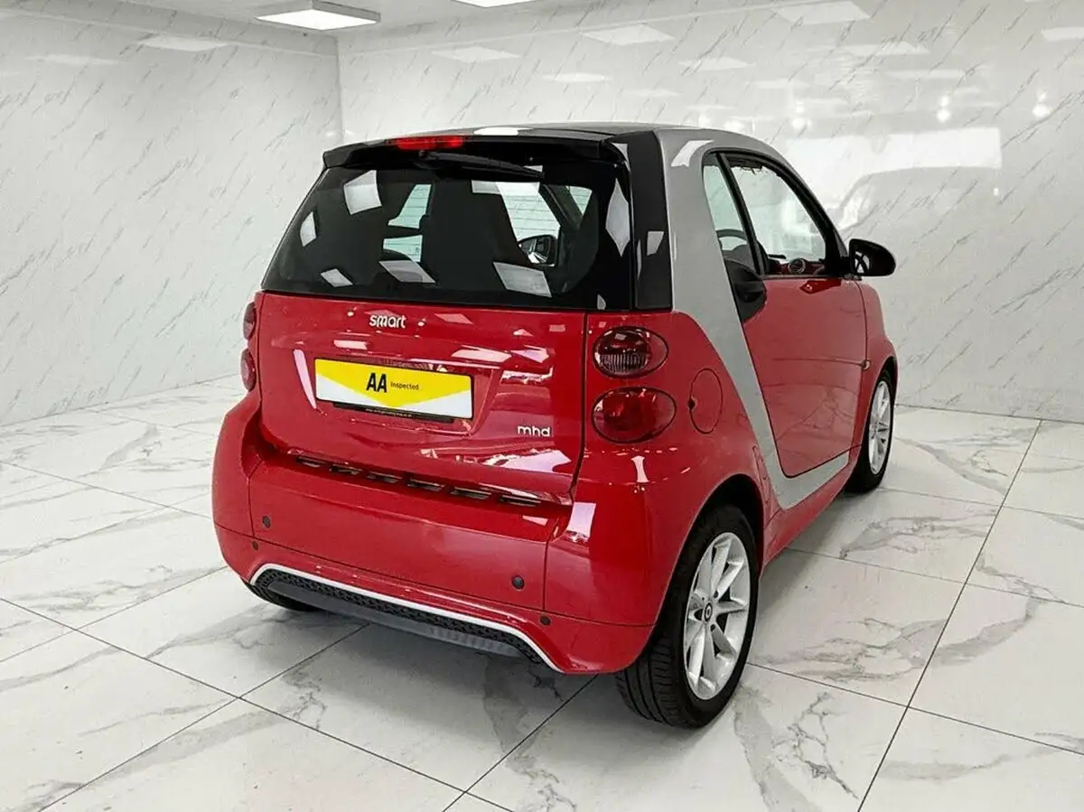 2013-smart-fortwo-10-passion-71bhp-coupe-big-8