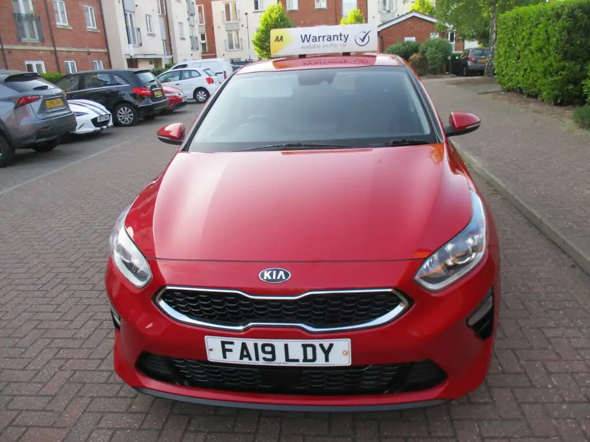 2019-kia-ceed-10-t-gdi-3-hatchback-big-15