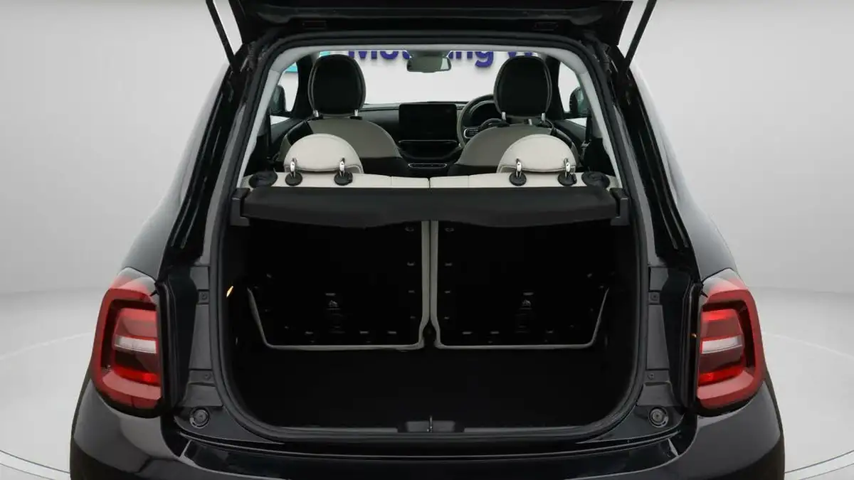2021-fiat-500-e-la-prima-big-17