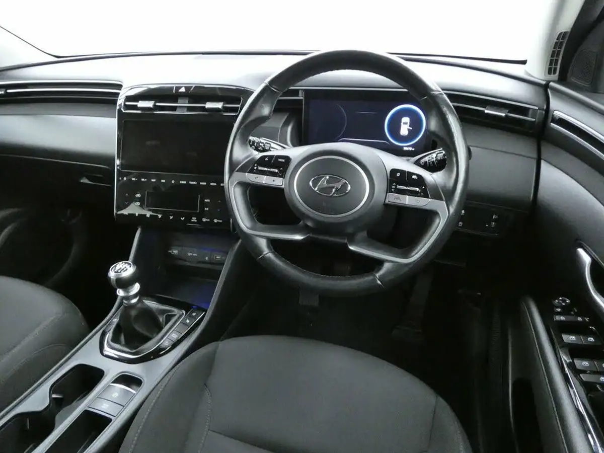 2021-hyundai-tucson-16-t-gdi-premium-150ps-48-volt-mhev-1598cc-big-17
