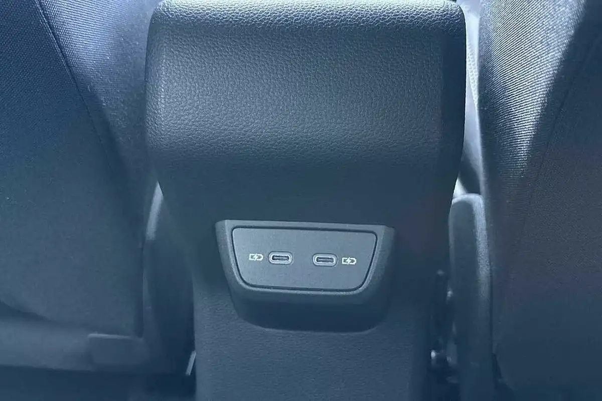 2024-volkswagen-polo-10-tsi-r-line-115ps-dsg-big-30
