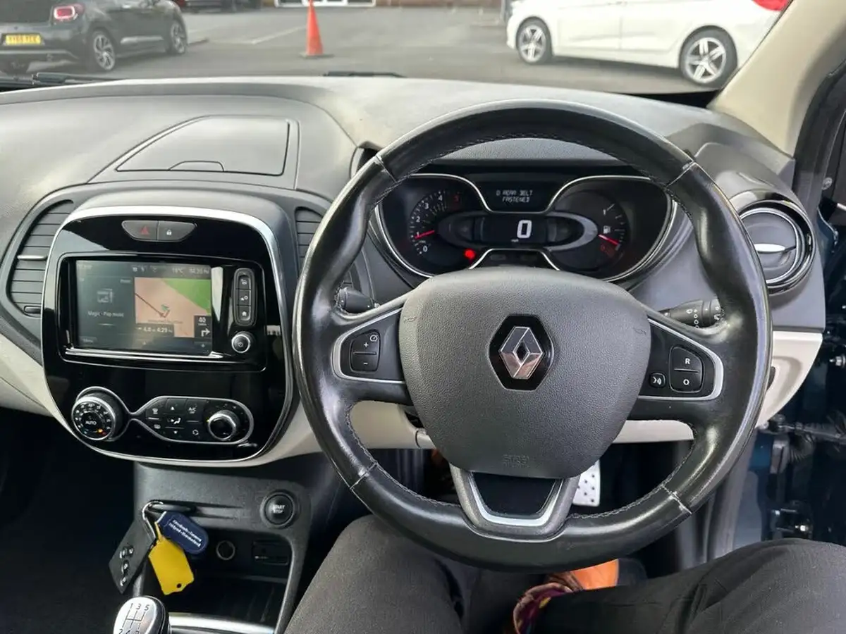 2019-renault-captur-15dci-gt-line-big-12