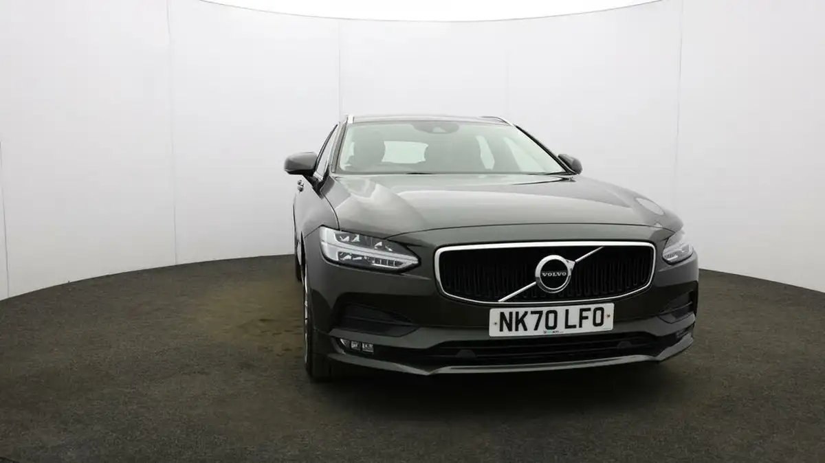 2020-volvo-v90-20-t4-momentum-plus-big-34