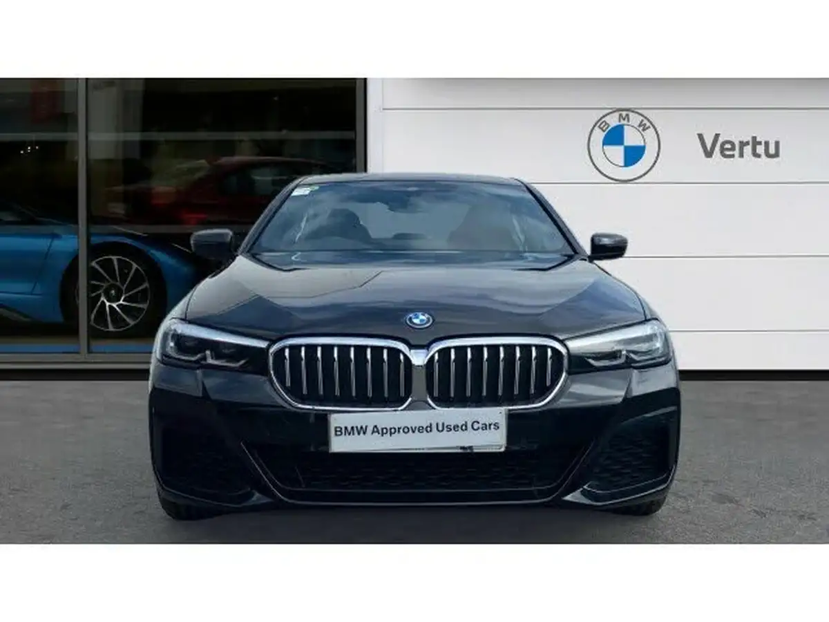 2022-bmw-5-series-20-530e-m-sport-saloon-4d-big-15