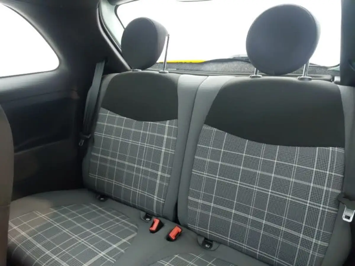 2021-fiat-500-10-lounge-big-5