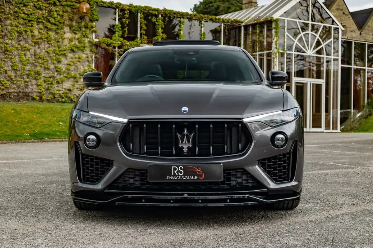 2021-maserati-levante-20-gt-big-3