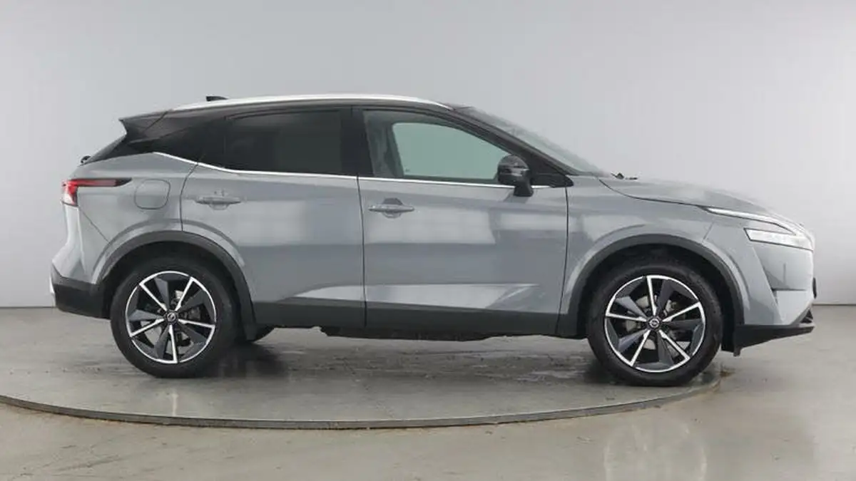 2022-nissan-qashqai-13-dig-t-tekna-140ps-big-3