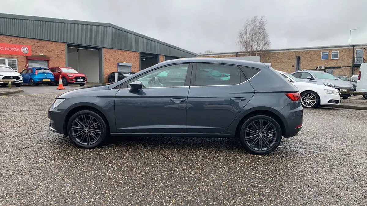2020-seat-leon-20tdi-xcellence-lux-hatchback-dsg-big-5