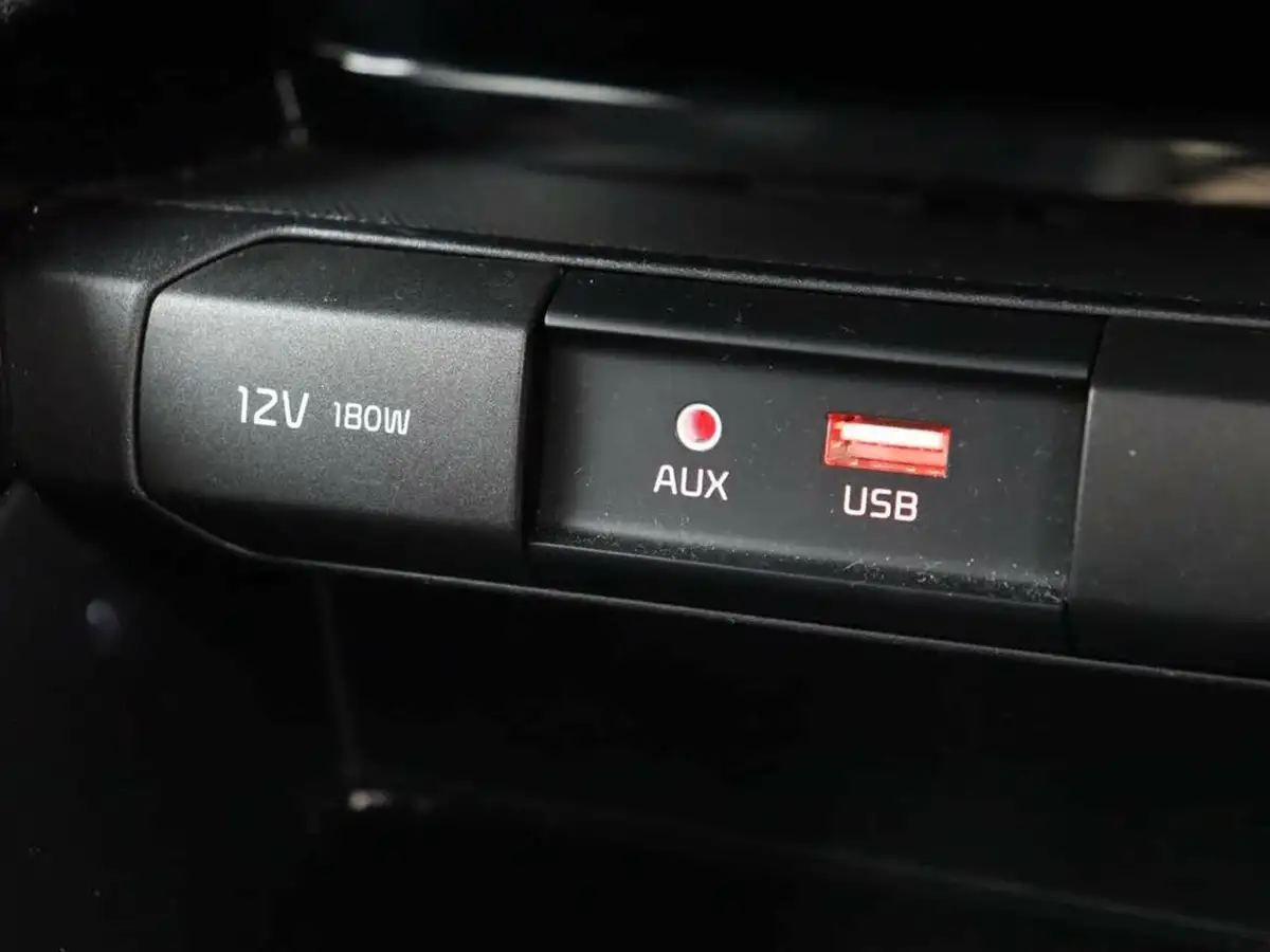 2019-kia-stonic-10-t-gdi-3-dct-big-20