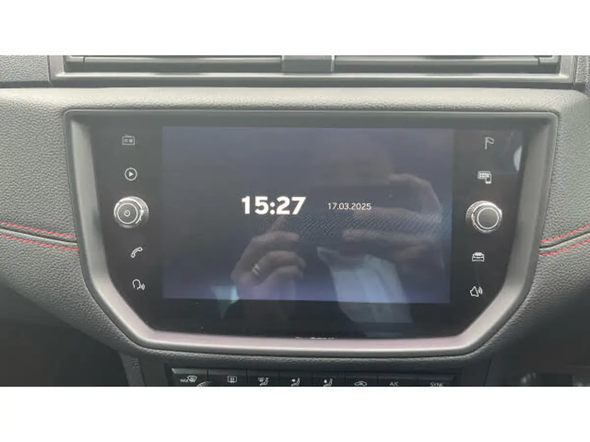 2021-seat-arona-10-tsi-fr-red-edition-big-11